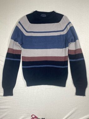 VTG Sigallo blue grey navy striped men’s sweater. Size S. Acrylic